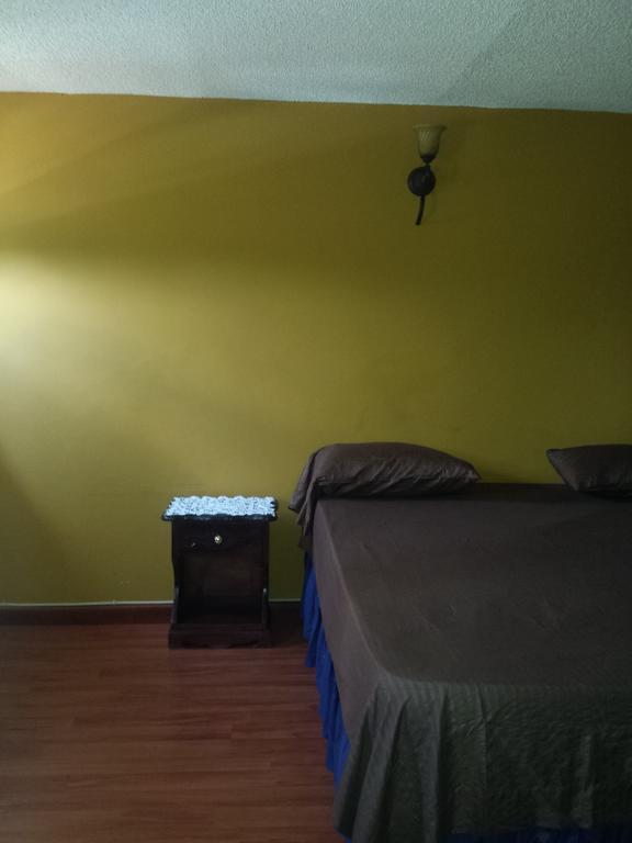 Impeccable Guest Rooms 2 Kingston Kamer foto