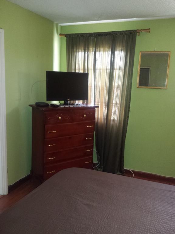 Impeccable Guest Rooms 2 Kingston Kamer foto